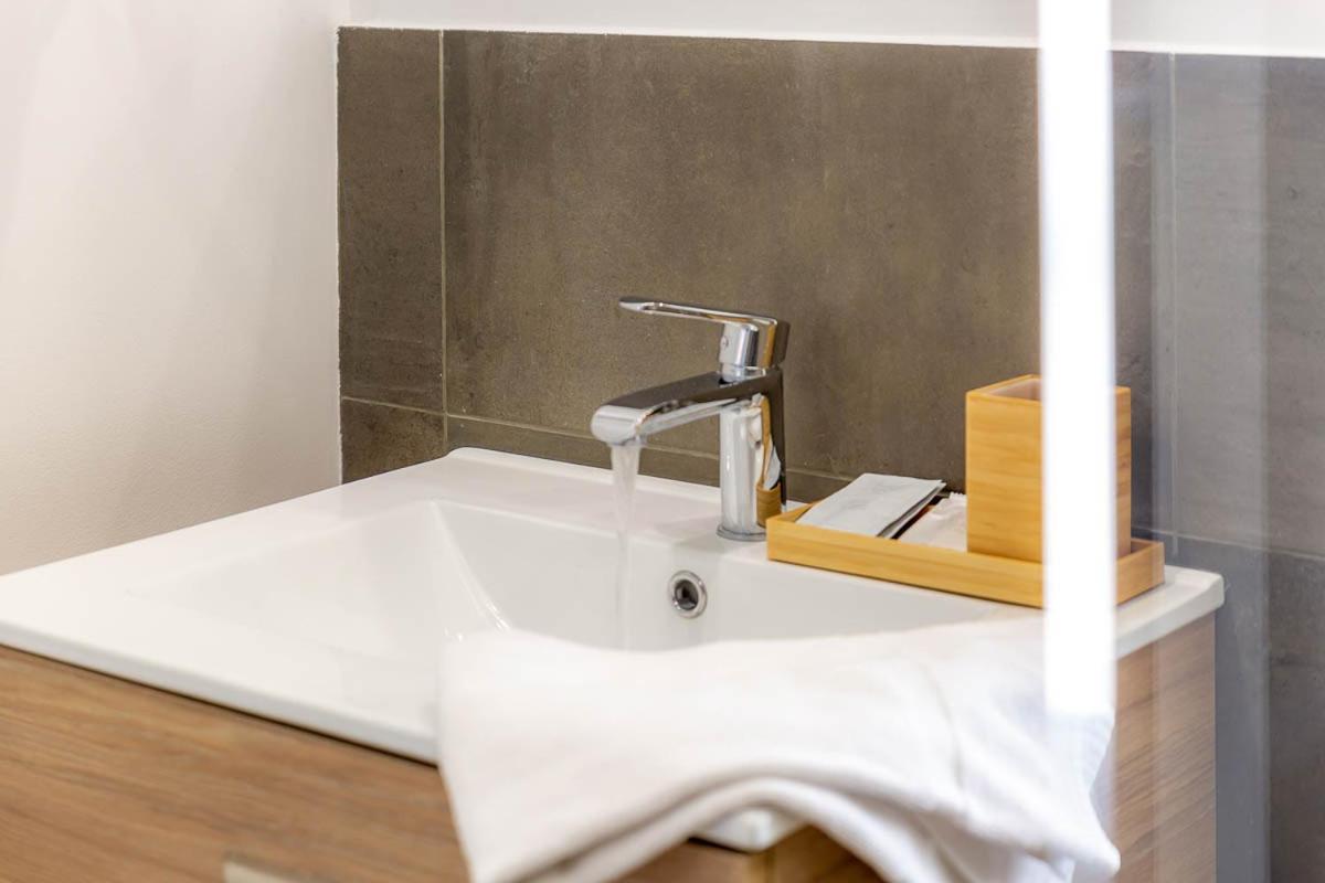 Provence Au Coeur Appart Hotels Forcalquier Bagian luar foto