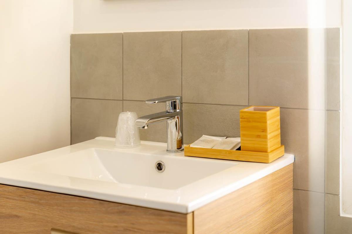 Provence Au Coeur Appart Hotels Forcalquier Bagian luar foto